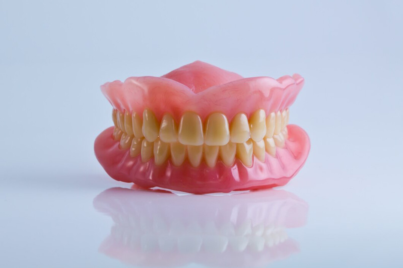  Отбеливание зубов при помощи ZOOM-4
